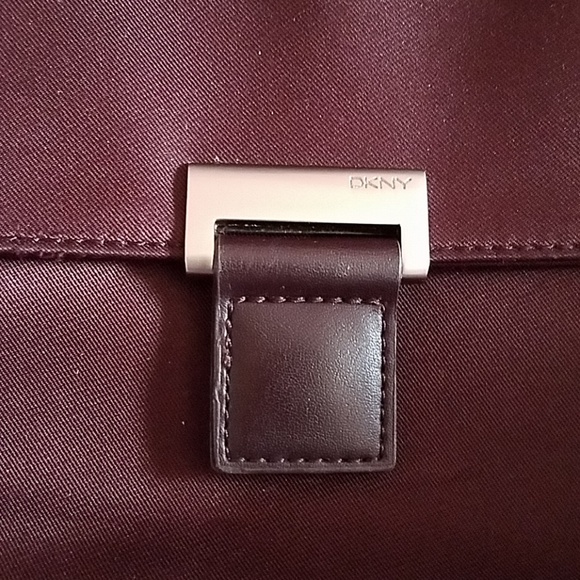 DKNY purse - Picture 2 of 8